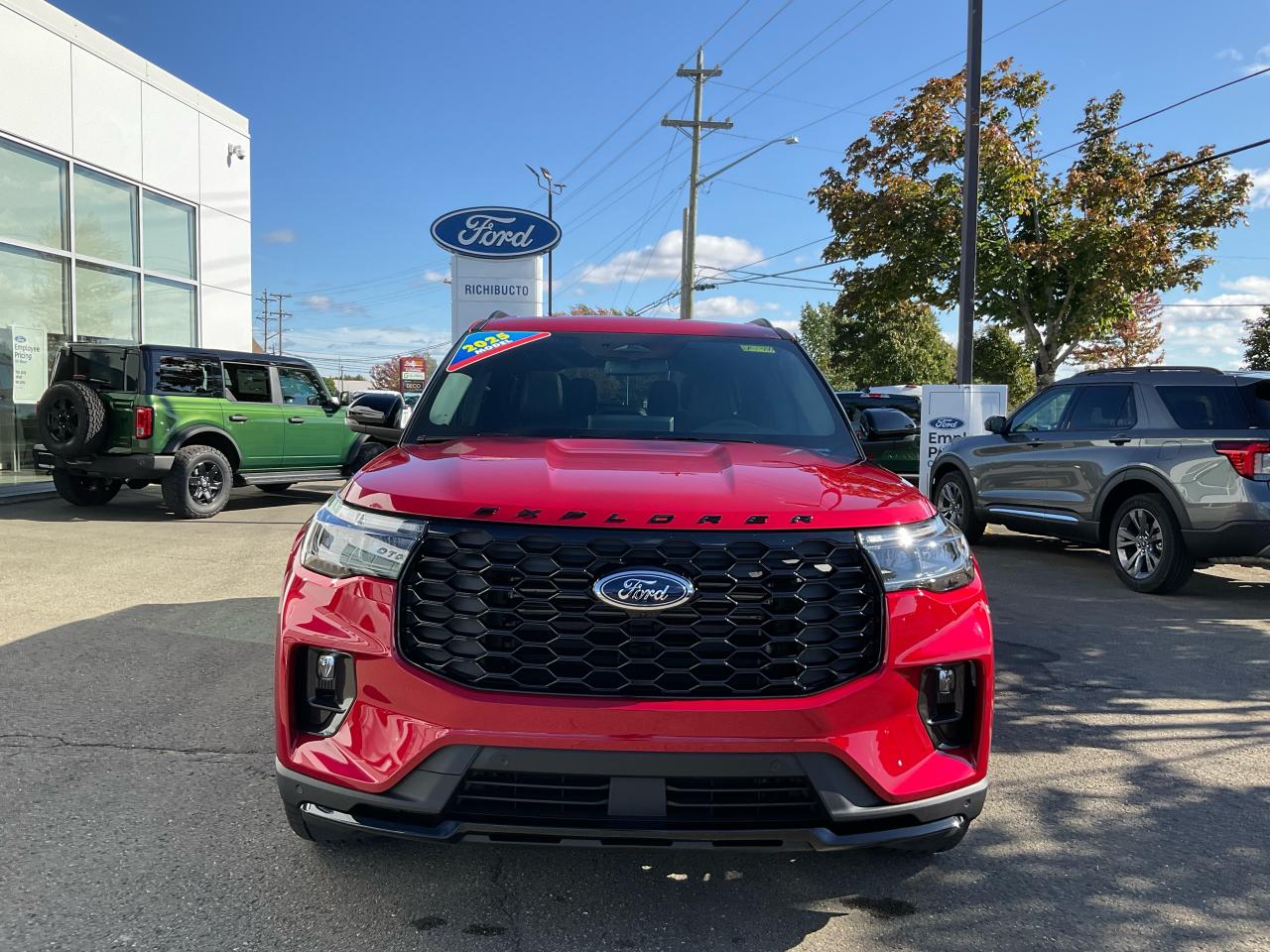 2025 Ford Explorer ST-Line Photo1