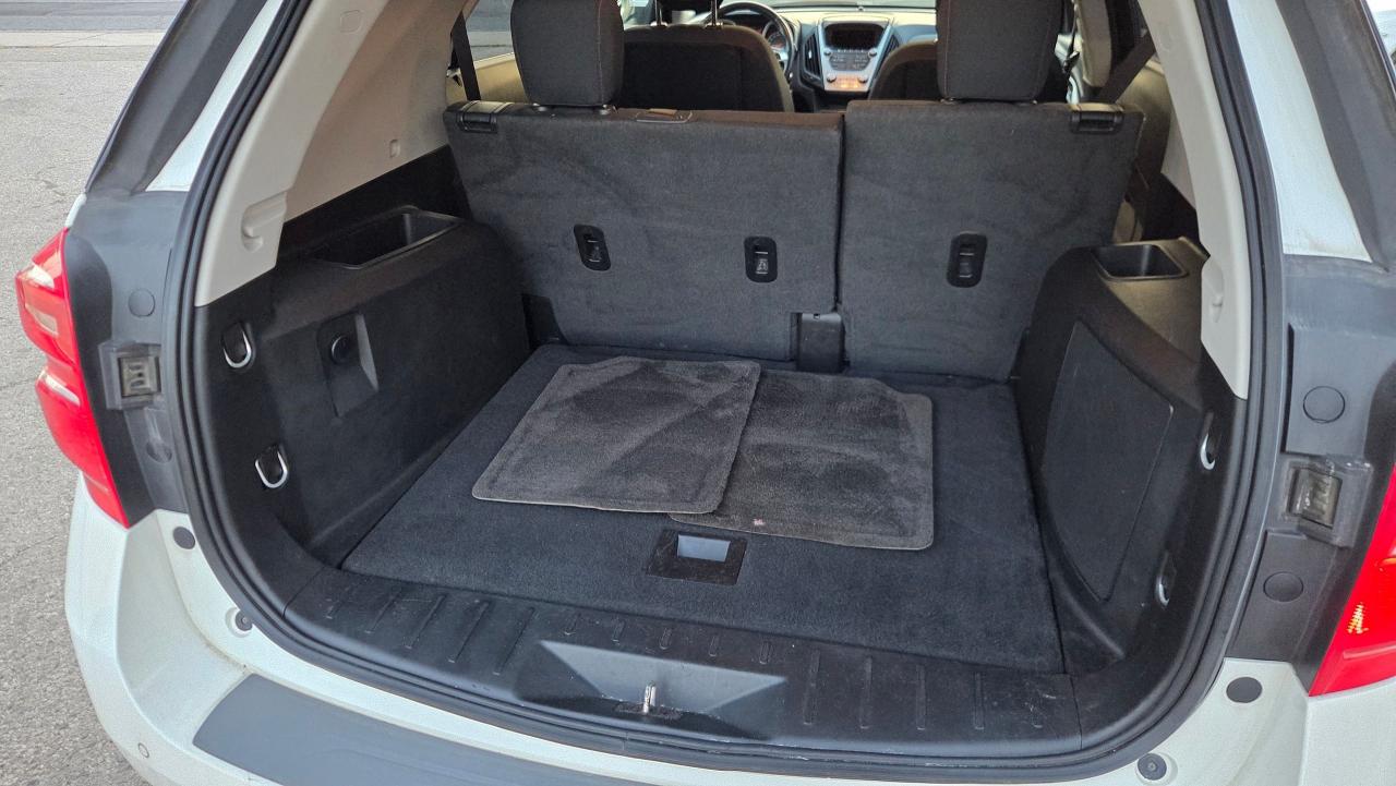 2016 Chevrolet Equinox AWD 4DR LT - Photo #10