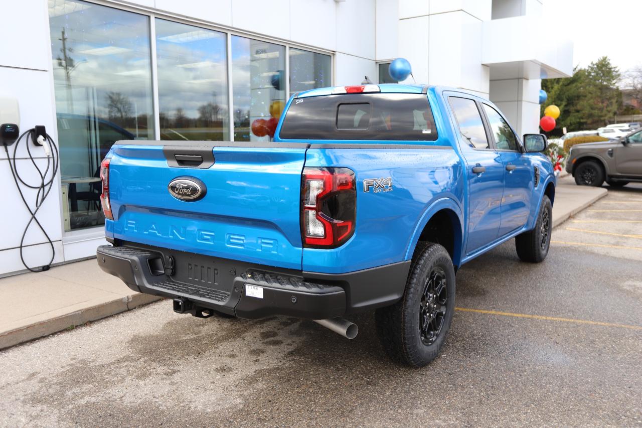 2025 Ford Ranger XLT 4WD SuperCrew 5' Box Photo3