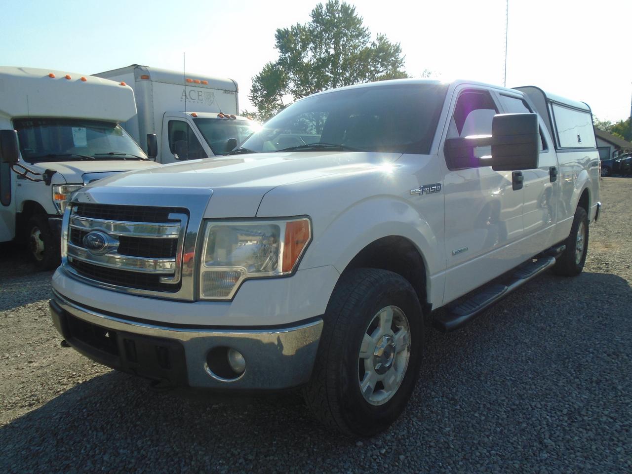 2014 Ford F-150 4WD SuperCrew 157 XLT + TOW PKG Photo2