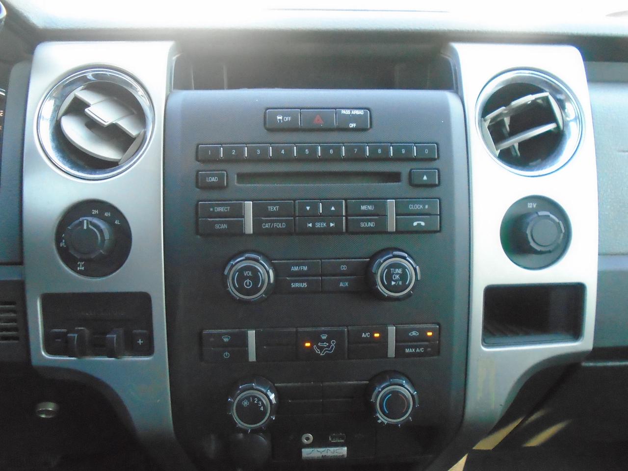 2014 Ford F-150 4WD SuperCrew 157 XLT + TOW PKG Photo