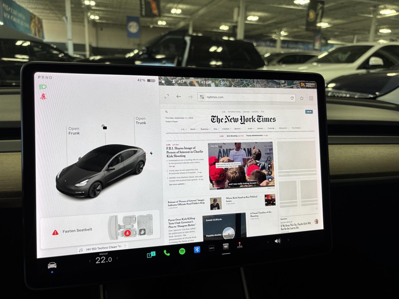 2020 Tesla Model 3 Long Range AWD|DUALMOTOR|NAV|WOOD|LEATHER|PANOROOF - Photo #38