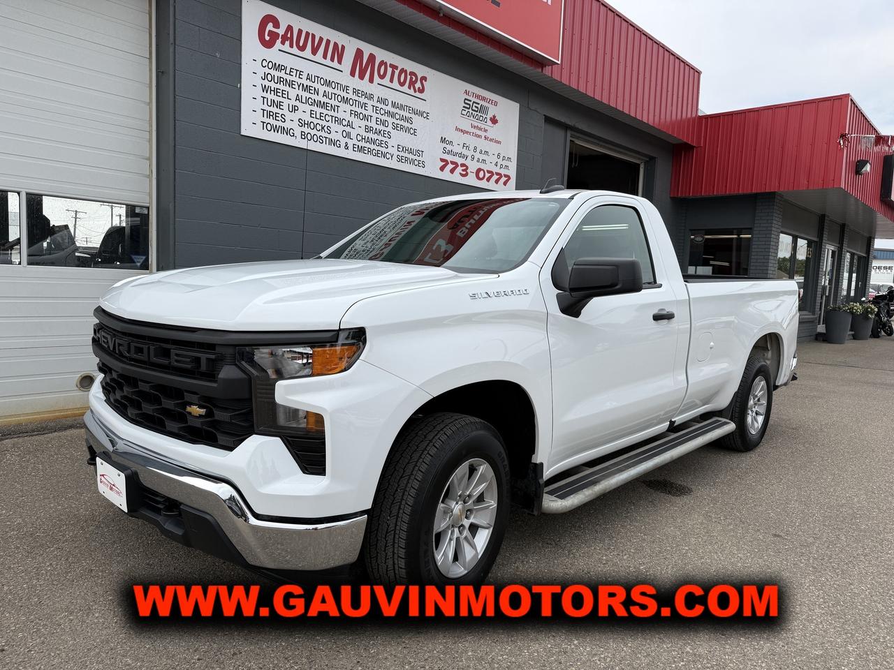 2024 CHEV SILVERADO 1500 WT,  5.3 L V8 ENGINE, AUTO, REGULAR CAB, 3 PASSENGER, 8 FOOT BOX,  REAR WHEEL DRIVE, VERY WELL EQUIPPED INCLUDING AIR, TILT, CRUISE, POWER WINDOWS, POWER LOCKS, POWER MIRRORS, KEYLESS ENTRY, PUSH-BUTTON START, REAR CAMERA, 40/20/40 SPLIT BENCH SEATING W/ FOLDING ARMREST, BLUETOOTH, REMOTE TAILGATE RELEASE/ AM/FM/MP3/STREAMING SOUND SYSTEM W/ APPLE CARPLAY & ANDROID AUTO, STEP BUMPER, ALLOY WHEELS, BOX LINER AND MUCH MORE! JUST 13,091 KM, FACTORY WARRANTY REMAINING, FULLY INSPECTED AND SERVICED, WILL MORE THAN DO THE JOB FOR YOU FOR MANY YEARS, ONE OF THE CHEAPEST WE HAVE SEEN AT ONLY $35,995.  TRADES WELCOME, LOW-RATE ON THE SPOT FINANCING AVAILABLE, DONT MISS IT!
