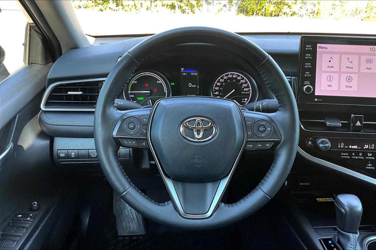 2022 Toyota Camry SE Hybrid FWD Photo4