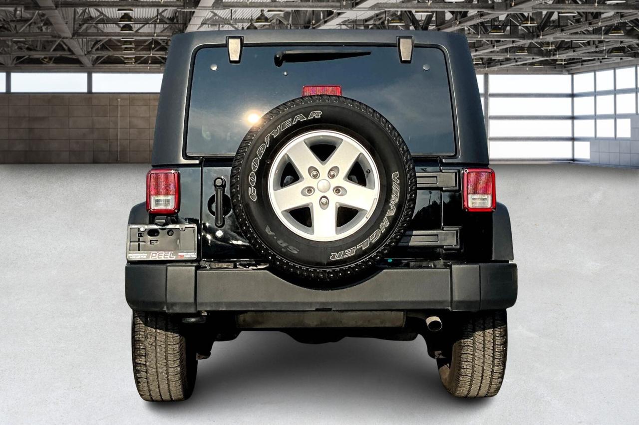 2017 Jeep Wrangler Unlimited Sport S 4Dr | Bluetooth | Air Conditioning | 4X4 Photo3