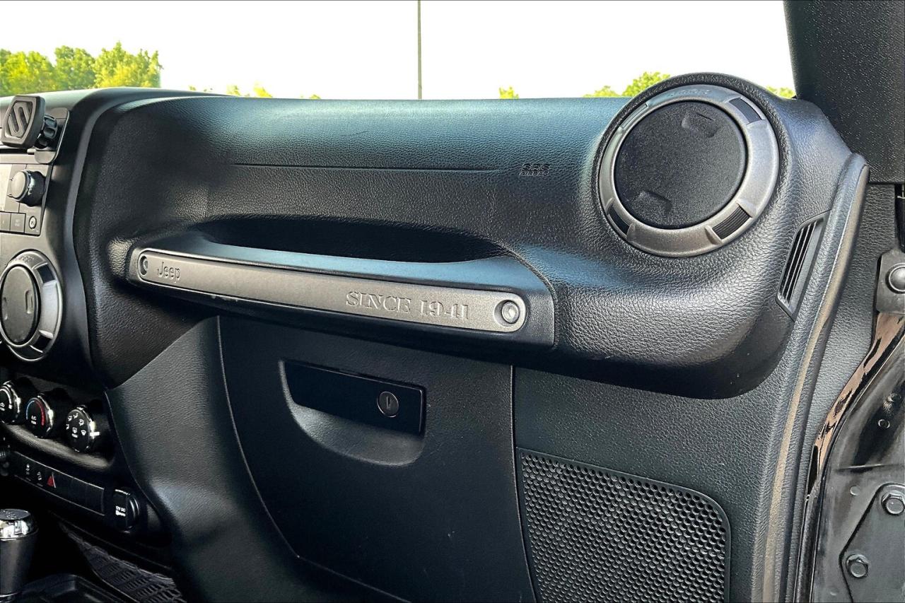 2017 Jeep Wrangler Unlimited Sport S 4Dr | Bluetooth | Air Conditioning | 4X4 Photo