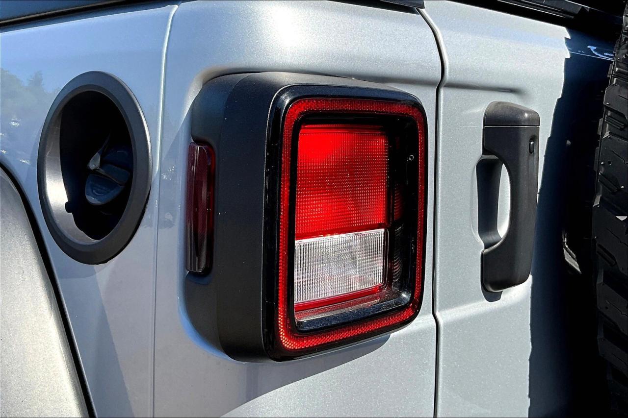 2023 Jeep Wrangler Willys 4Dr | Cold Weather | Tow Pkg | 4X4 Photo