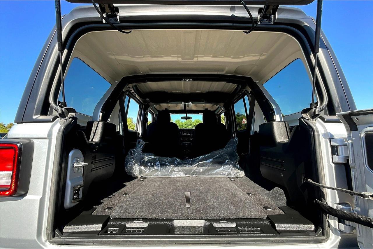 2023 Jeep Wrangler Willys 4Dr | Cold Weather | Tow Pkg | 4X4 Photo