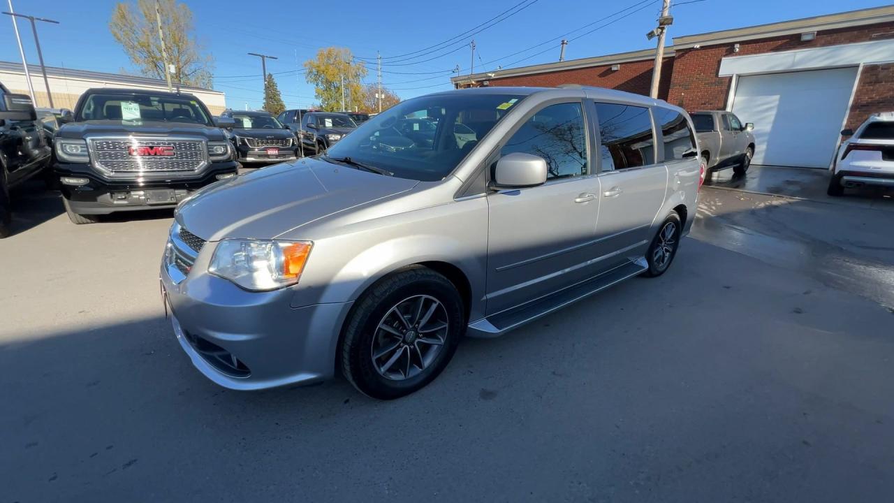 2016 Dodge Grand Caravan PREMIUM PLUS | 7-PASS |LEATHER | DVD | 17IN ALLOYS Photo
