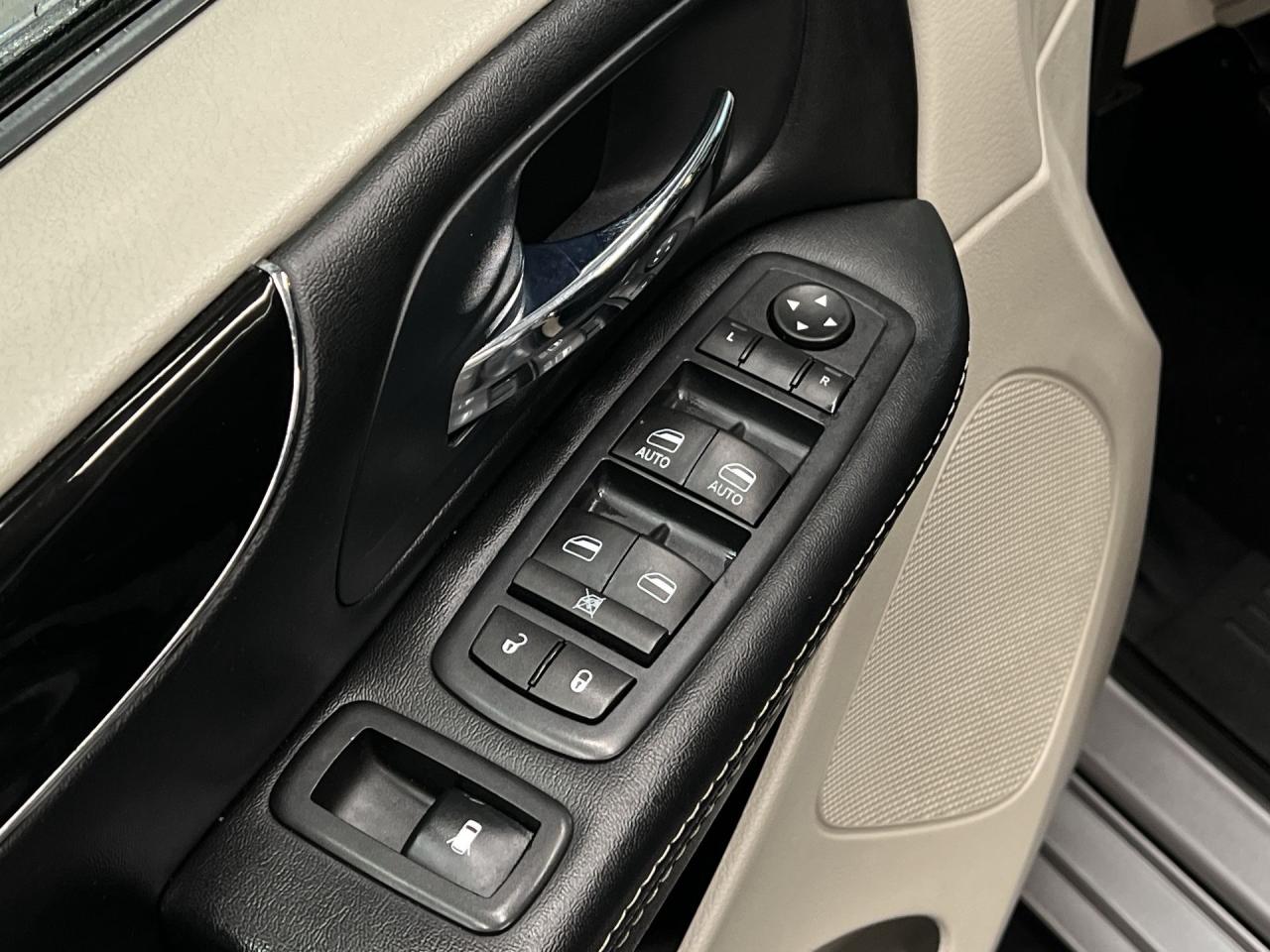 2016 Dodge Grand Caravan PREMIUM PLUS | 7-PASS |LEATHER | DVD | 17IN ALLOYS Photo