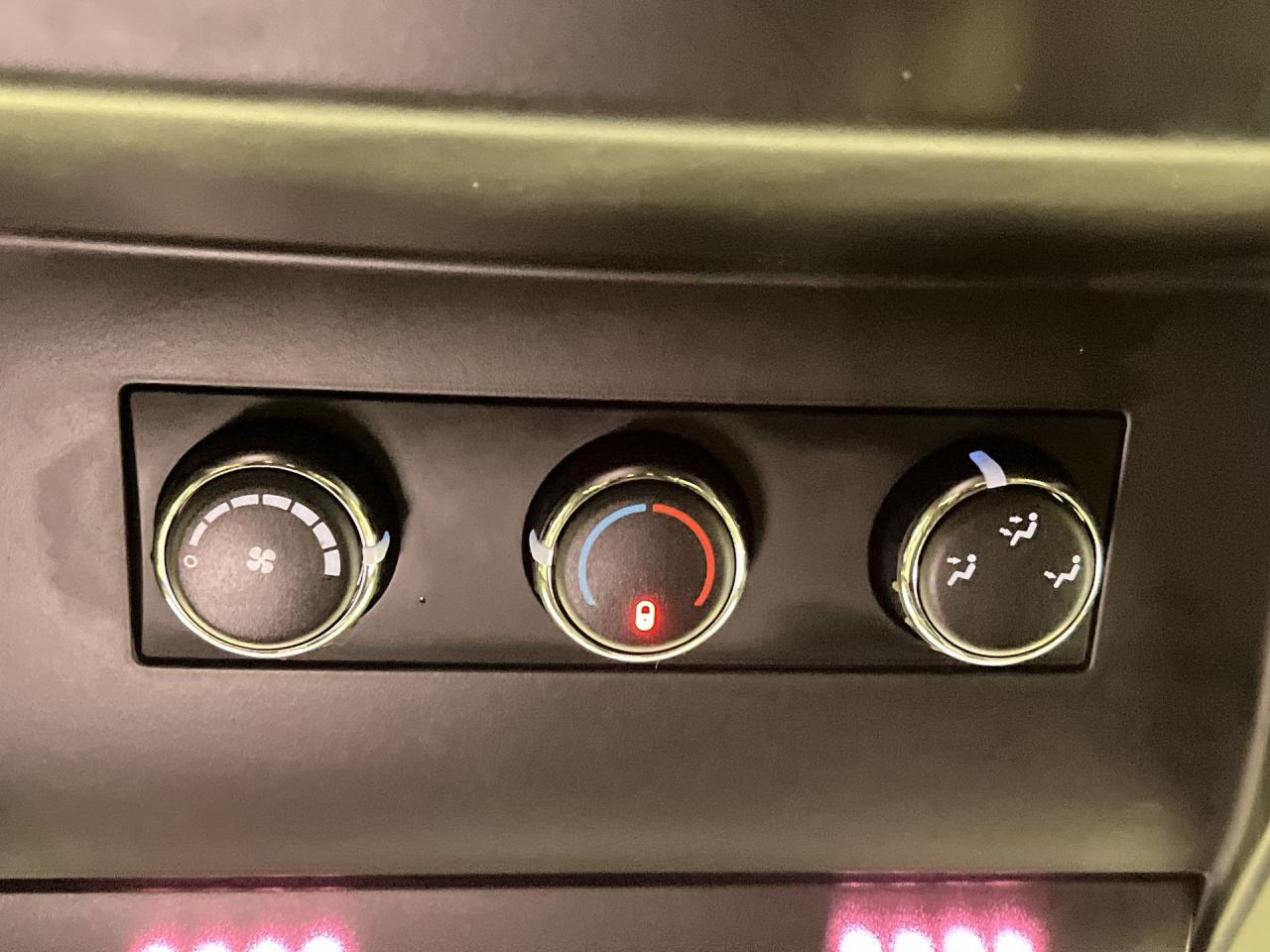 2016 Dodge Grand Caravan PREMIUM PLUS | 7-PASS |LEATHER | DVD | 17IN ALLOYS Photo