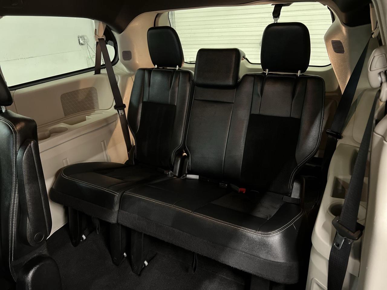 2016 Dodge Grand Caravan PREMIUM PLUS | 7-PASS |LEATHER | DVD | 17IN ALLOYS Photo