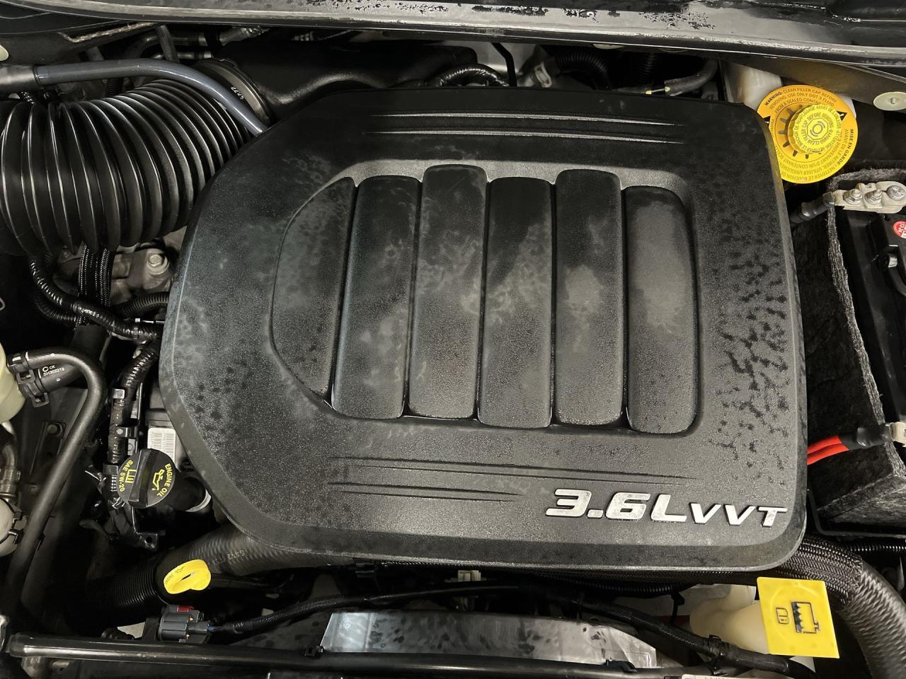 2016 Dodge Grand Caravan PREMIUM PLUS | 7-PASS |LEATHER | DVD | 17IN ALLOYS Photo