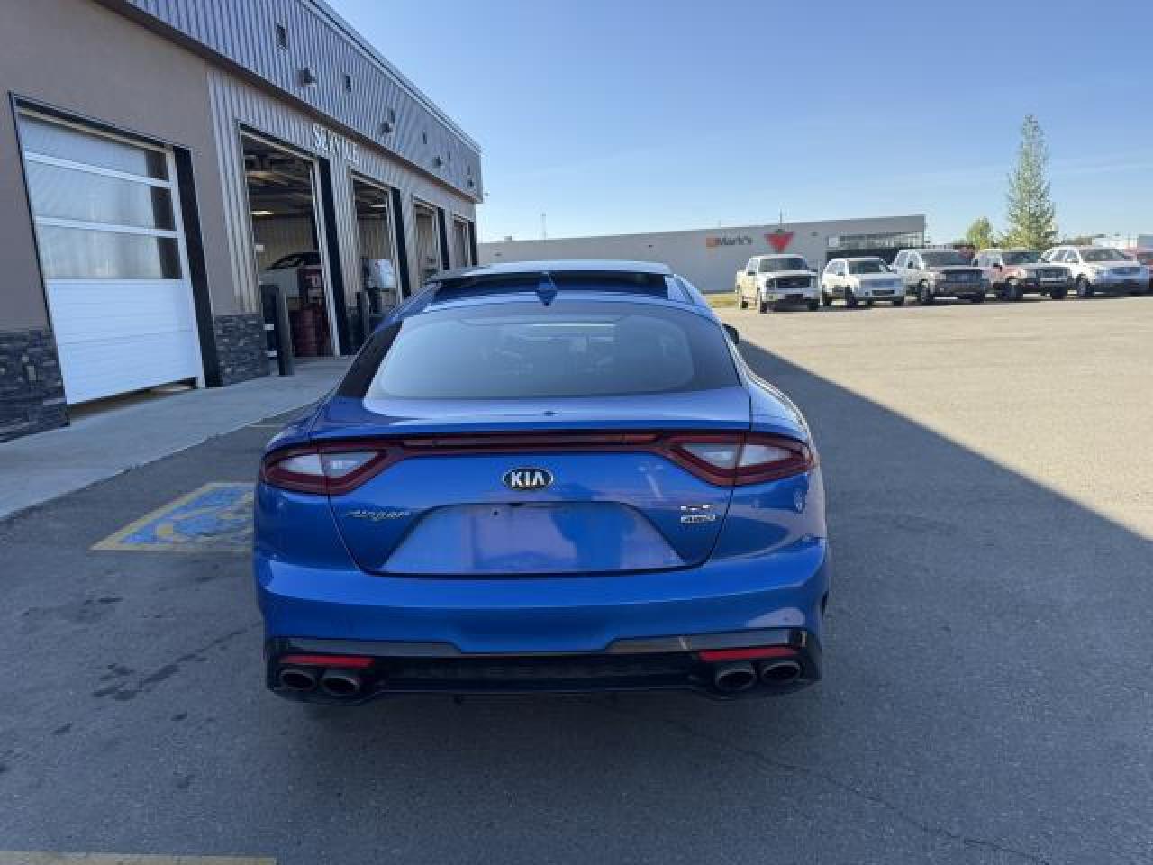 2018 Kia Stinger TWIN TURBO GT2 AWD - Photo #3
