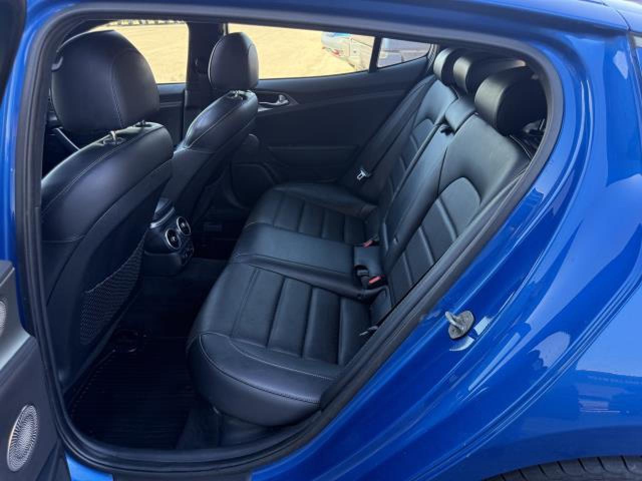 2018 Kia Stinger TWIN TURBO GT2 AWD - Photo #10