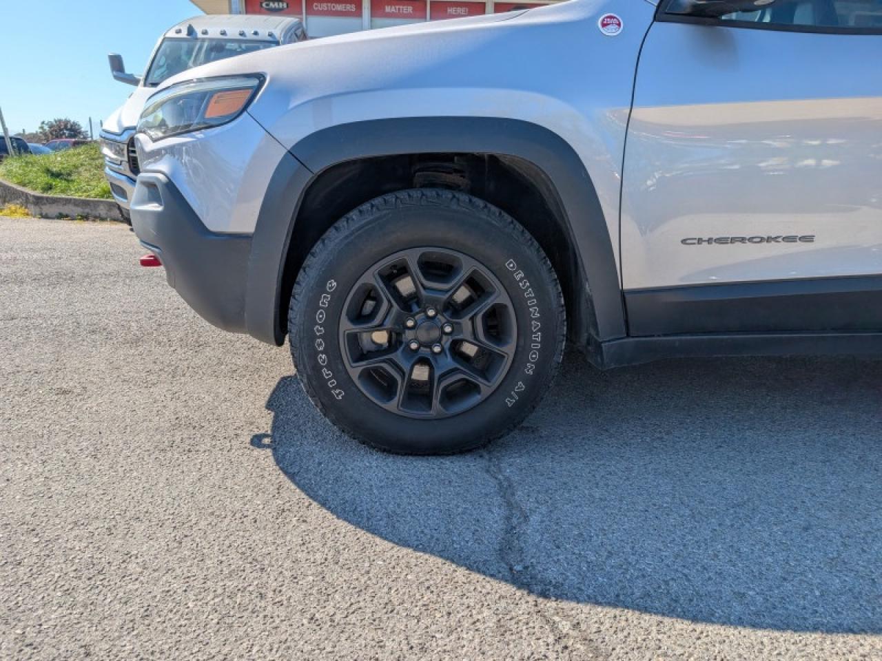 2020 Jeep Cherokee Trailhawk  **VERY LOW KMS - PANO SUNROOF** Photo