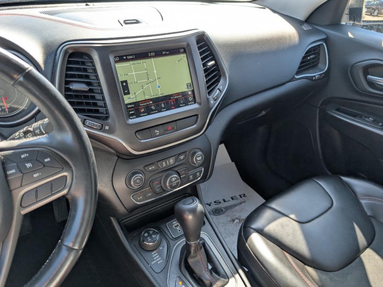 2020 Jeep Cherokee Trailhawk  **VERY LOW KMS - PANO SUNROOF** Photo