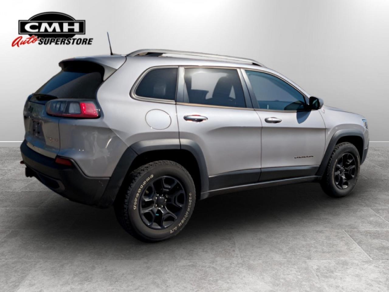 2020 Jeep Cherokee Trailhawk  **VERY LOW KMS - PANO SUNROOF** Photo4