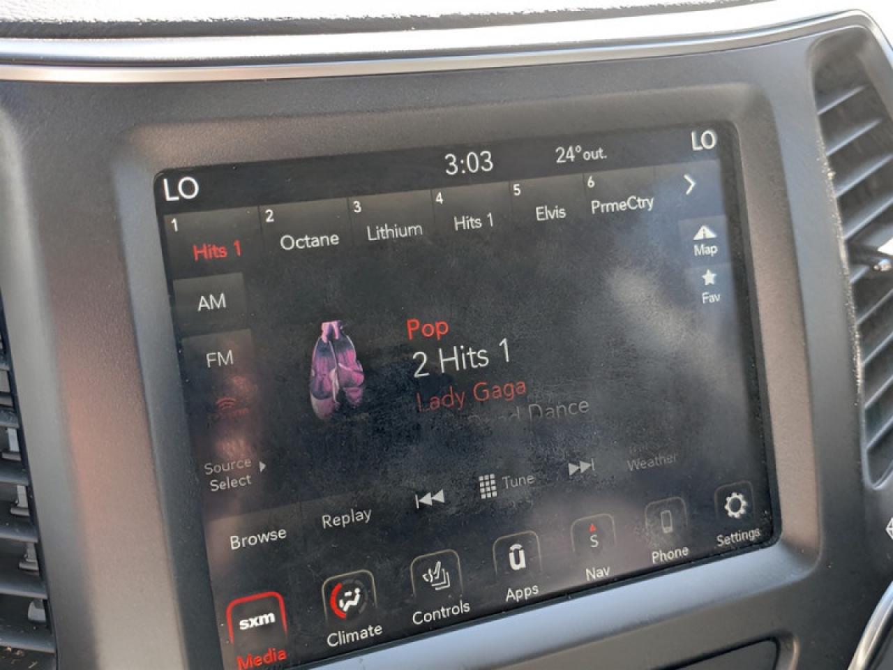 2020 Jeep Cherokee Trailhawk  **VERY LOW KMS - PANO SUNROOF** Photo