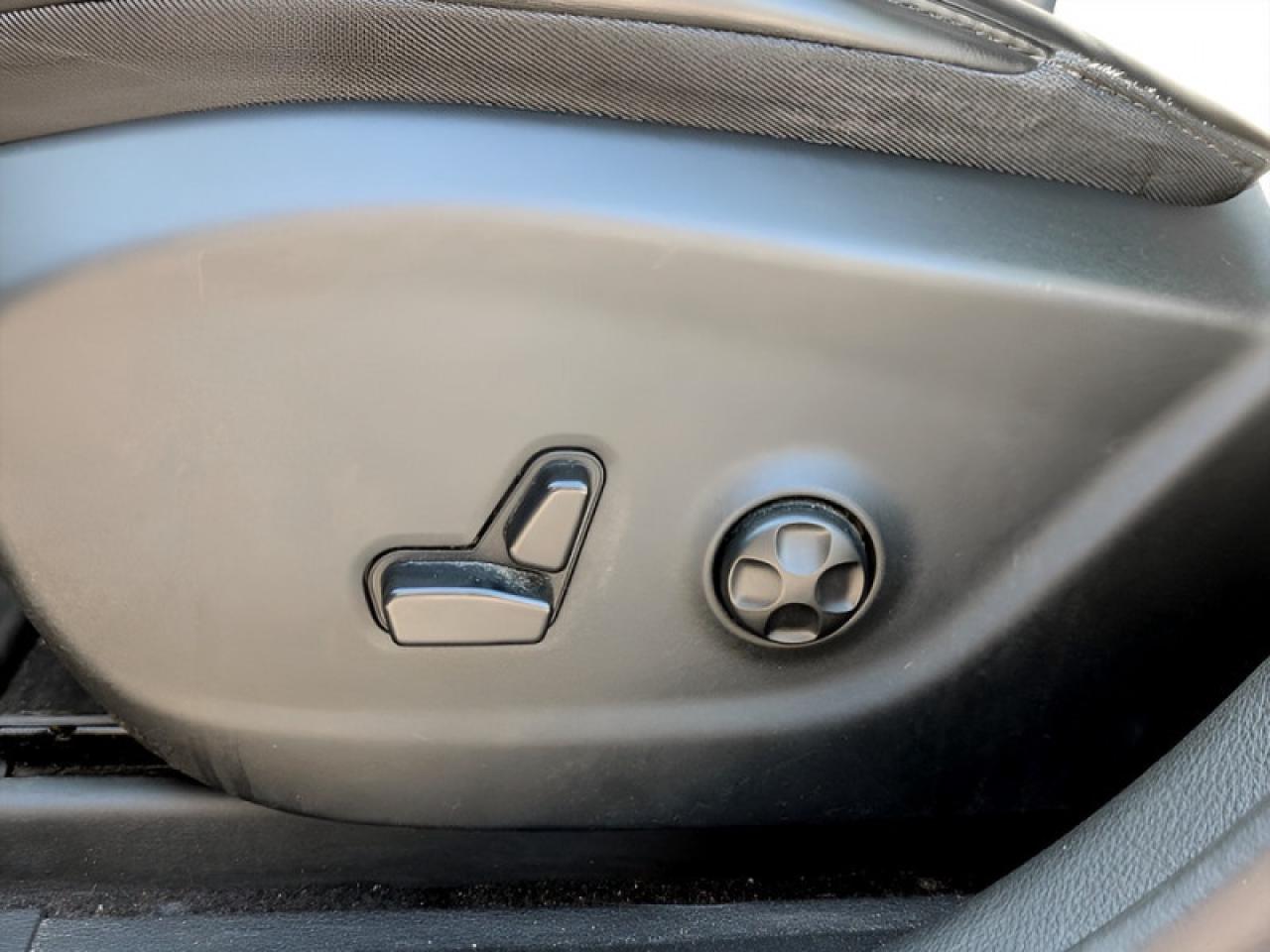 2020 Jeep Cherokee Trailhawk  **VERY LOW KMS - PANO SUNROOF** Photo