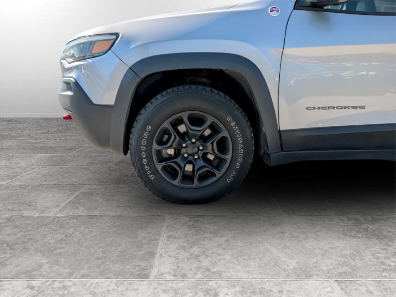 2020 Jeep Cherokee Trailhawk  **VERY LOW KMS - PANO SUNROOF** Photo