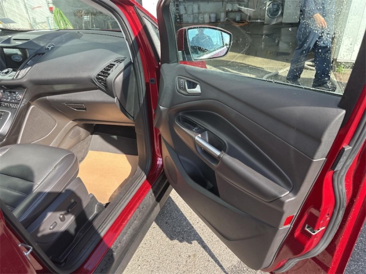 2017 Ford C-MAX Titanium  - Leather Seats -  Heated Seats Photo5