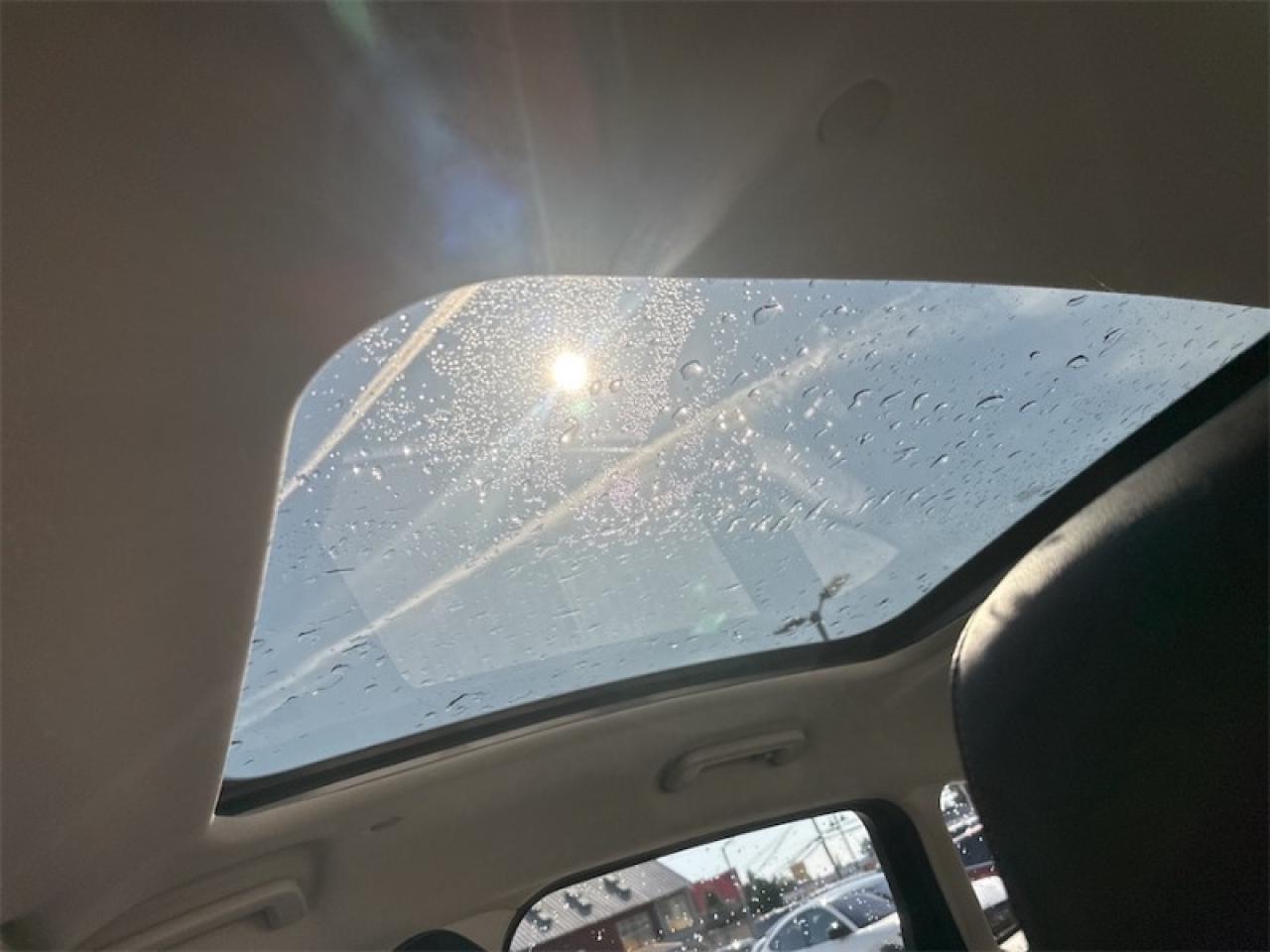 2017 Ford C-MAX Titanium  - Leather Seats -  Heated Seats Photo5