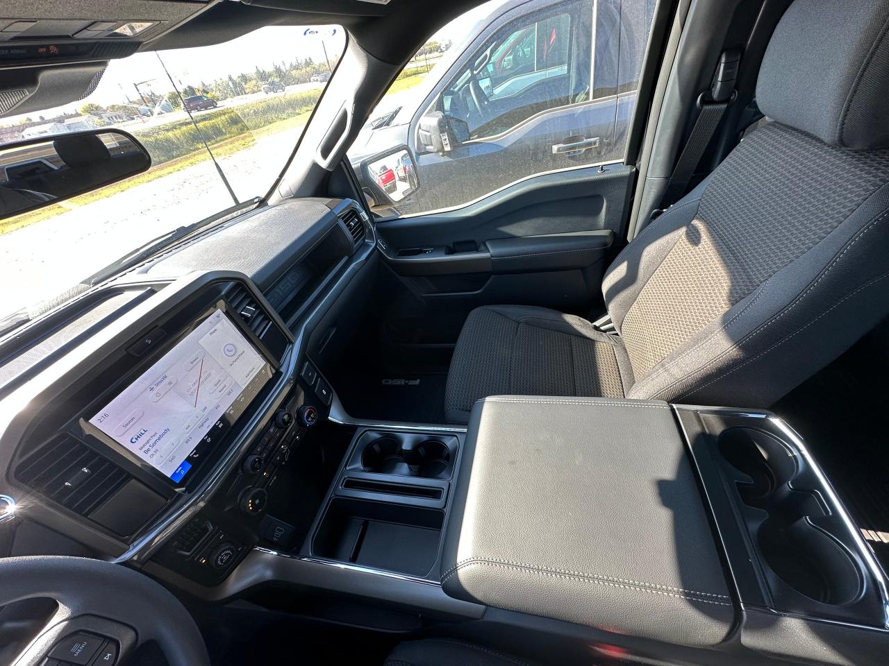 2025 Ford F-150 STX 4WD SuperCrew 5.5' Box 201A Photo5