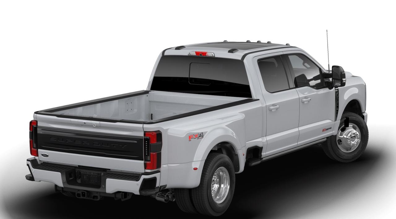 2026 Ford F-350 Super Duty DRW Platinum Photo