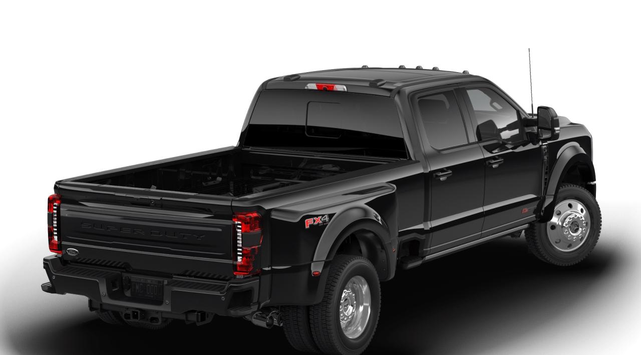 2026 Ford F-450 Super Duty DRW Platinum Photo