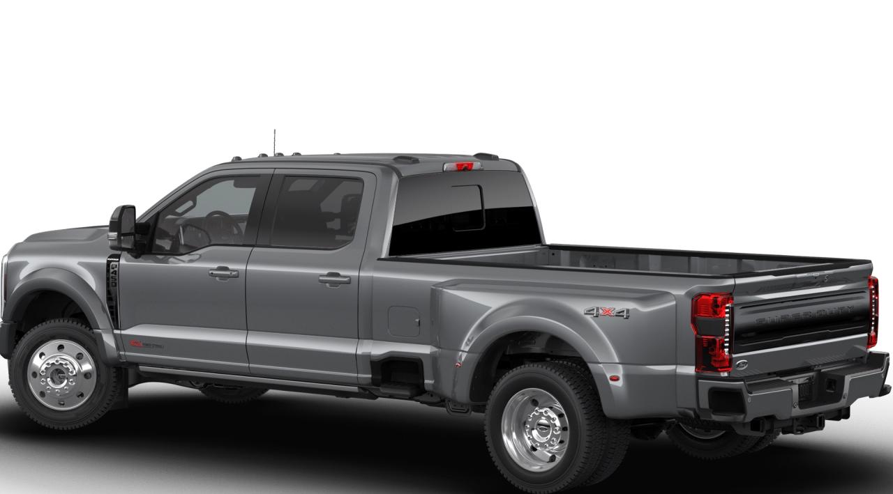 2026 Ford F-450 Super Duty DRW Platinum Photo1