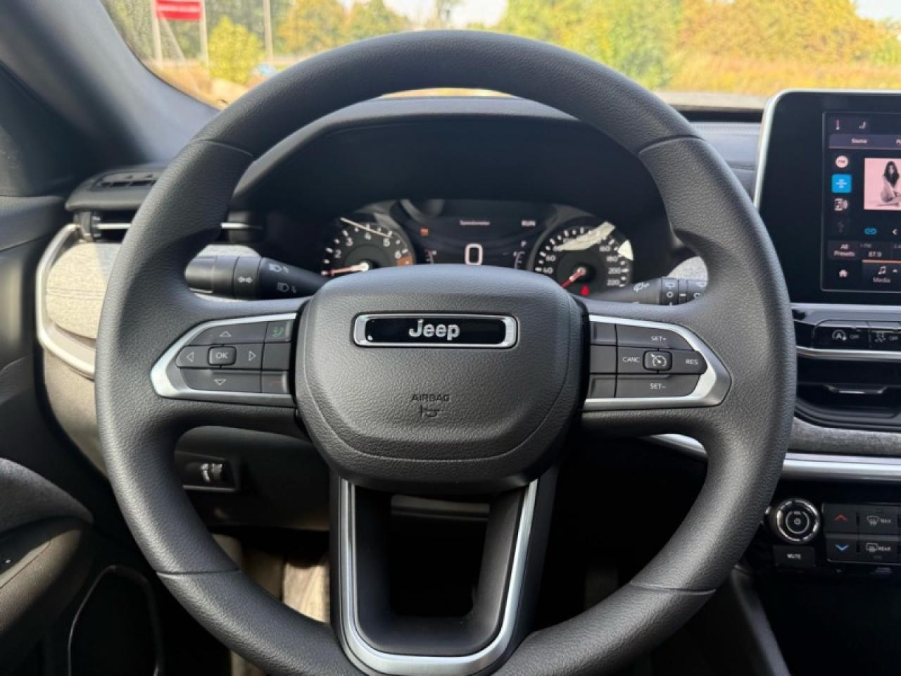 2025 Jeep Compass Sport  - Heated Seats -  LED Lights Photo2