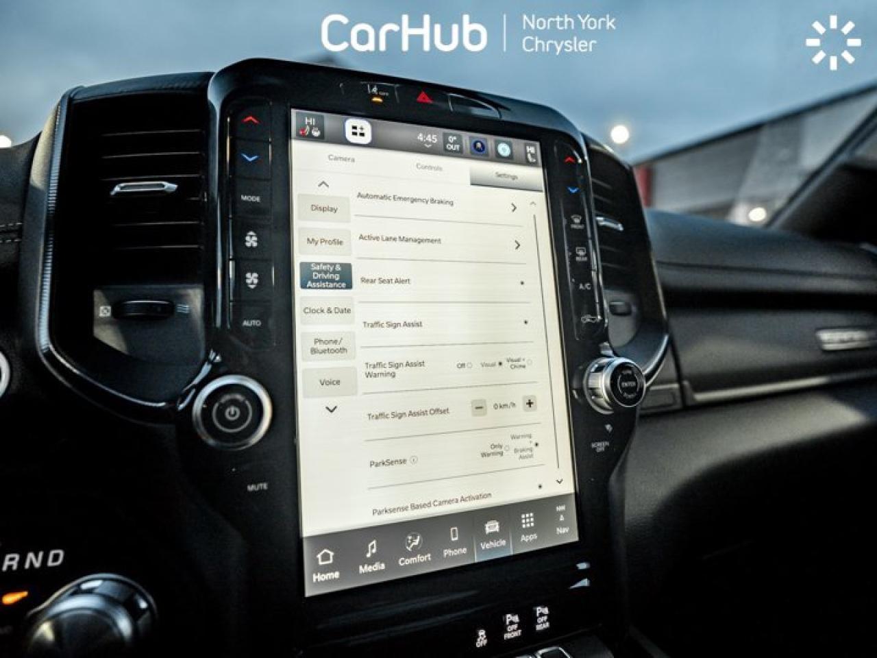 2026 RAM 1500 Sport 5'7'' Box Panoroof  12.3'' screen Tonneau Cover Side Steps 360 Camera Photo