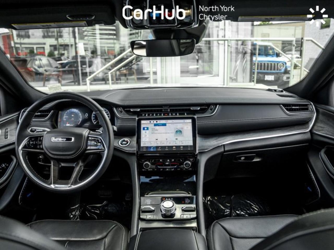 2024 Jeep Grand Cherokee Overland 4x4 Panoroof Trailer Tow Package 19 speaker McIntosh audio system Photo