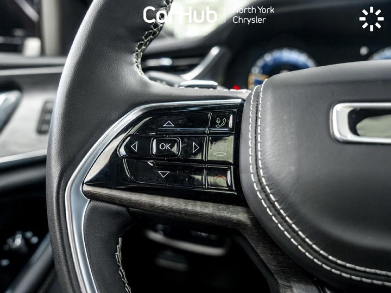 2024 Jeep Grand Cherokee Overland 4x4 Panoroof Trailer Tow Package 19 speaker McIntosh audio system Photo