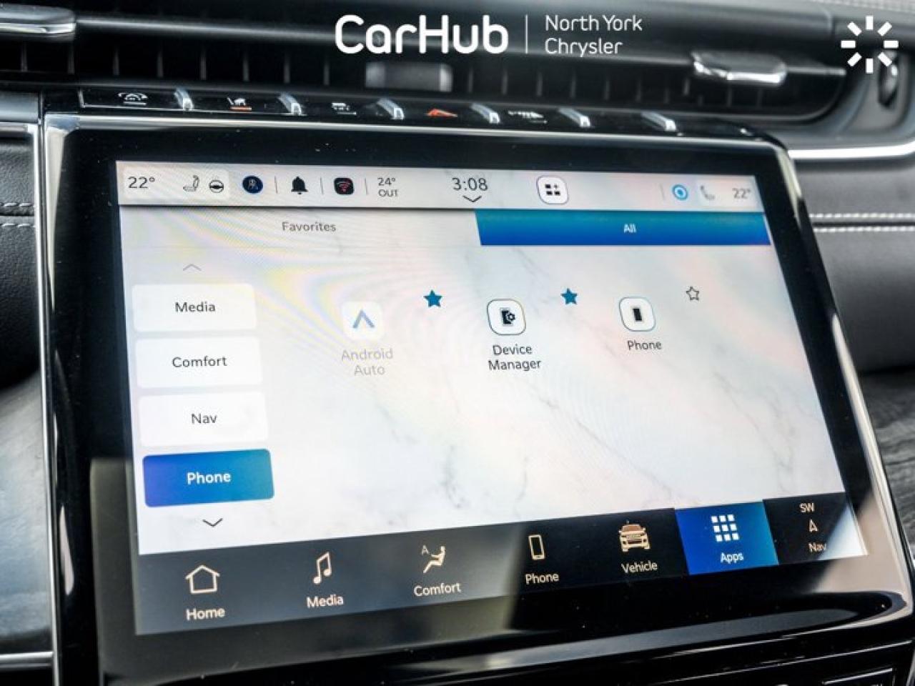 2024 Jeep Grand Cherokee Overland 4x4 Panoroof Trailer Tow Package 19 speaker McIntosh audio system Photo