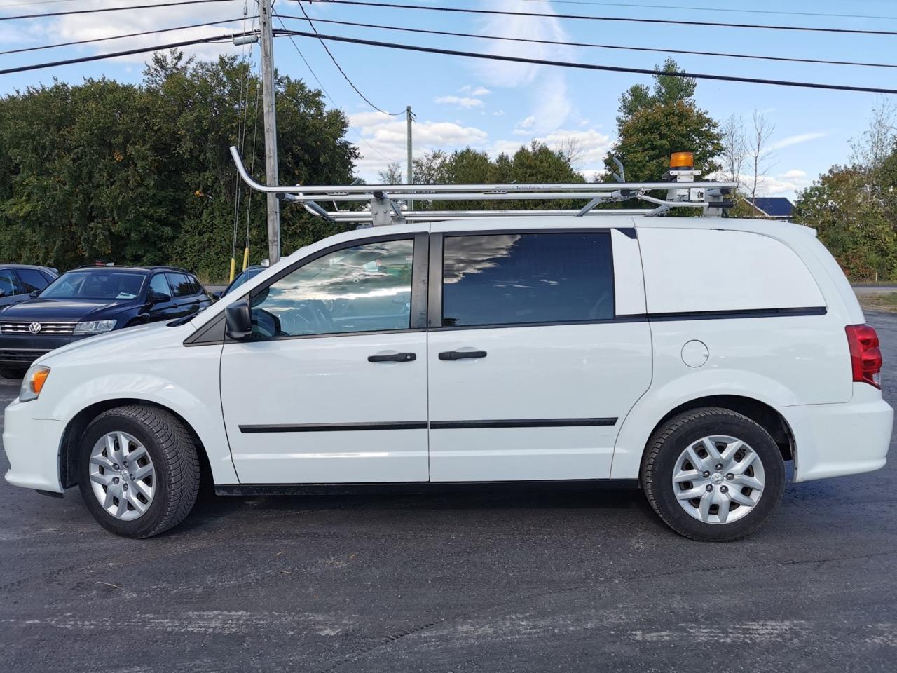 2014 RAM Cargo Van  - Photo #2