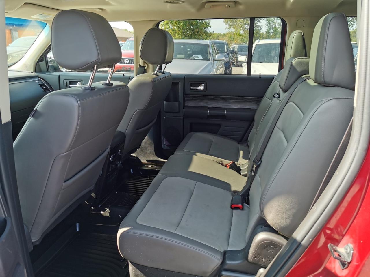2018 Ford Flex SEL AWD - Photo #25