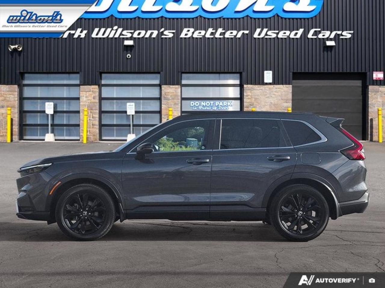 2024 Honda CR-V Hybrid Touring Hybrid | Leather | Sunroof | Nav | Heated Wheel + Seats | CarPlay + Android | and More ! Photo