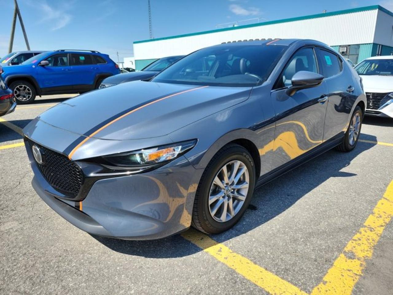 Used 2021 Mazda MAZDA3 Sport GS Hatchback | Leather | Sunroof | Heated Wheel + Seats | Power Seat | Rear Camera | and More ! for sale in Guelph, ON