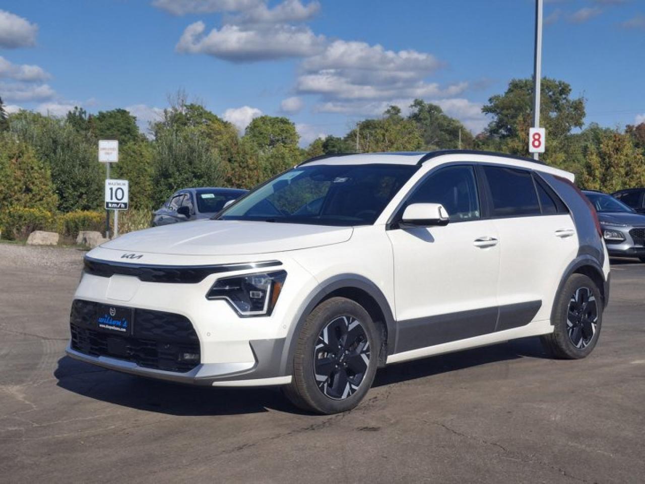 Used 2024 Kia NIRO EV Wave | Leather | Sunroof | Nav | HUD | Harman Kardon Audio | Cooled + Heated Seats | and More ! for sale in Guelph, ON
