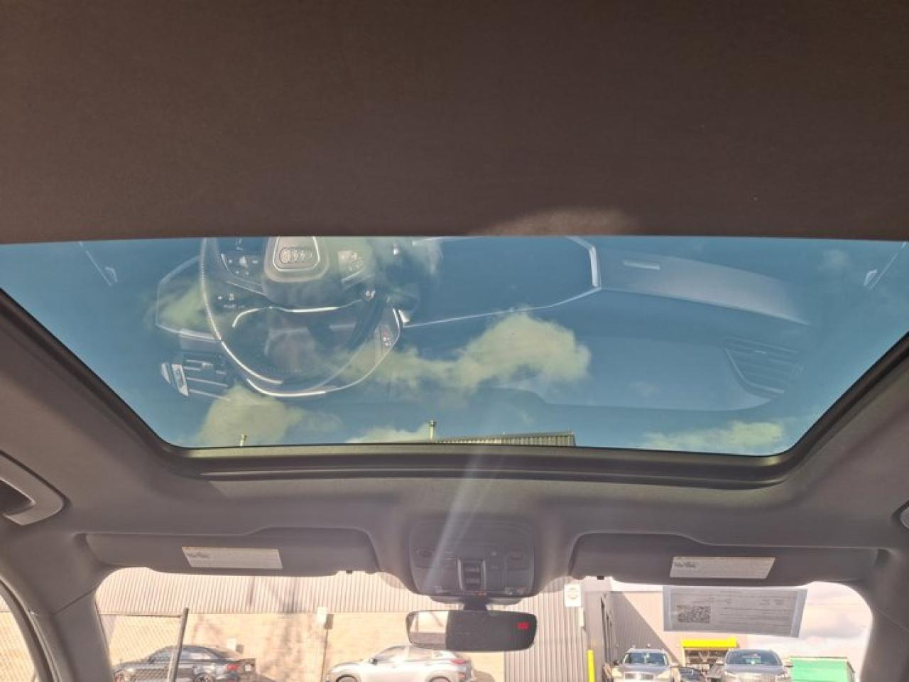 2024 Audi Q3 Progressiv Quattro | Leather | Sunroof | Nav | Adatpive Cruise | CarPlay | Android Auto | and More ! Photo