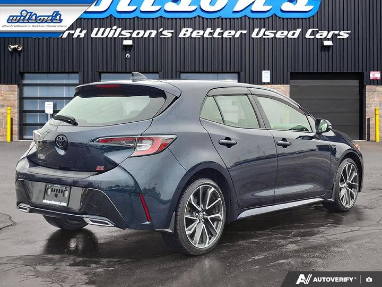 2022 Toyota Corolla Hatchback SE Upgrade | Heated Steering + Seats | Carplay | Adaptive Cruise | Wireless Charger | and More ! Photo