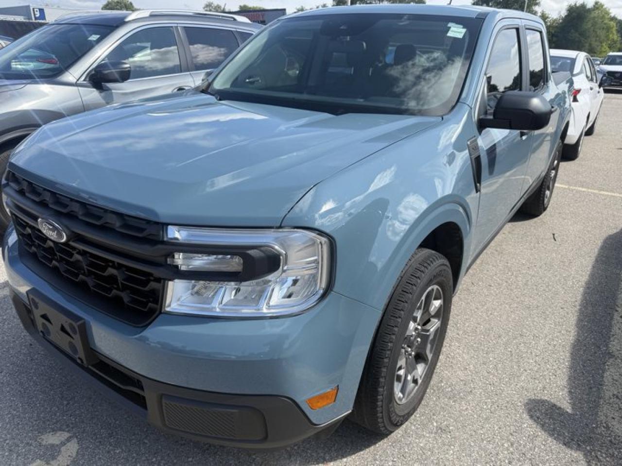 Used 2022 Ford Maverick XL AWD | Sunroof | 4K Tow Pkg | Alloy Wheels | Rear Camera | CarPlay + Android | and More ! for sale in Guelph, ON