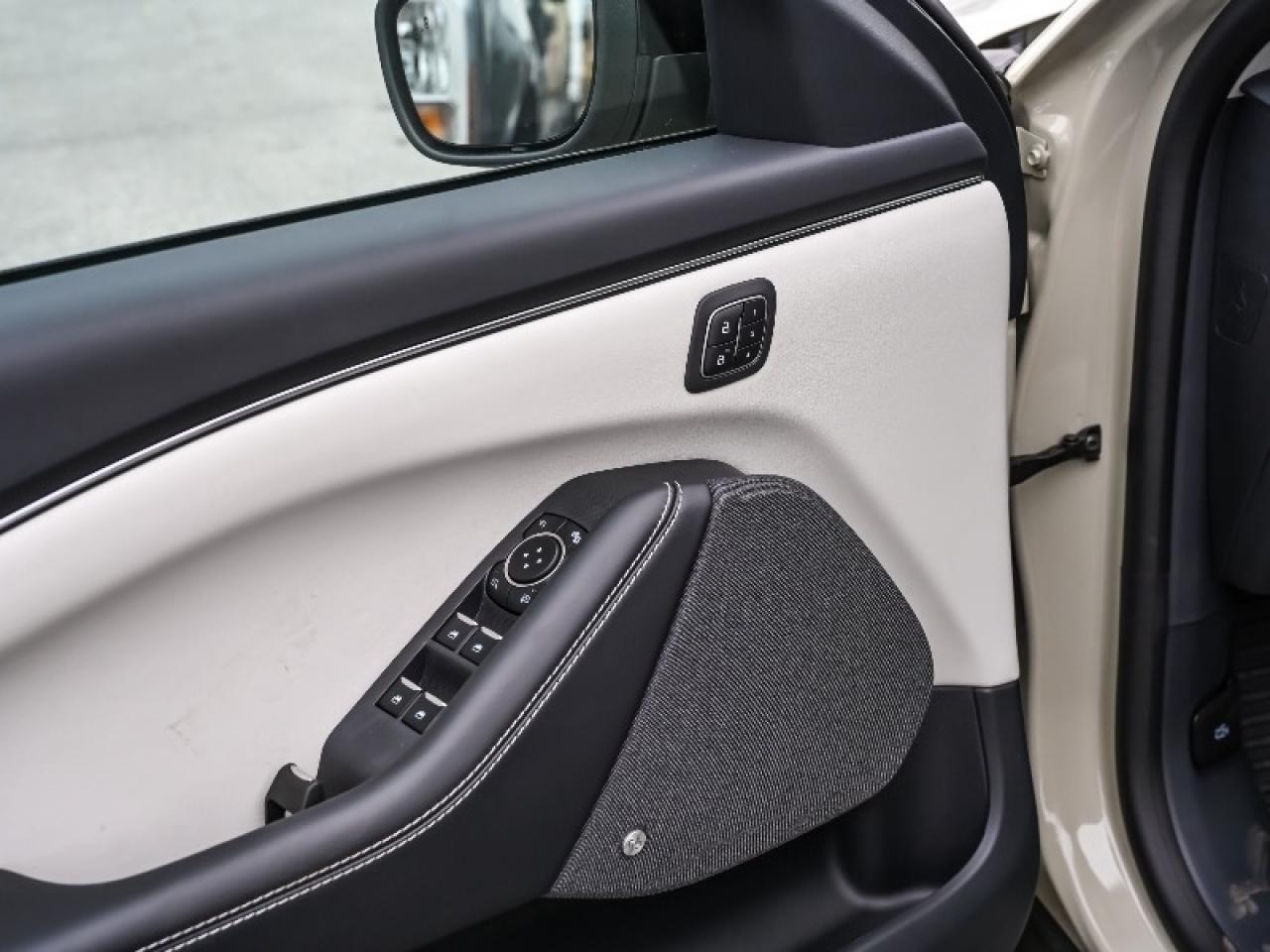 2025 Ford Mustang Mach-E Premium Photo