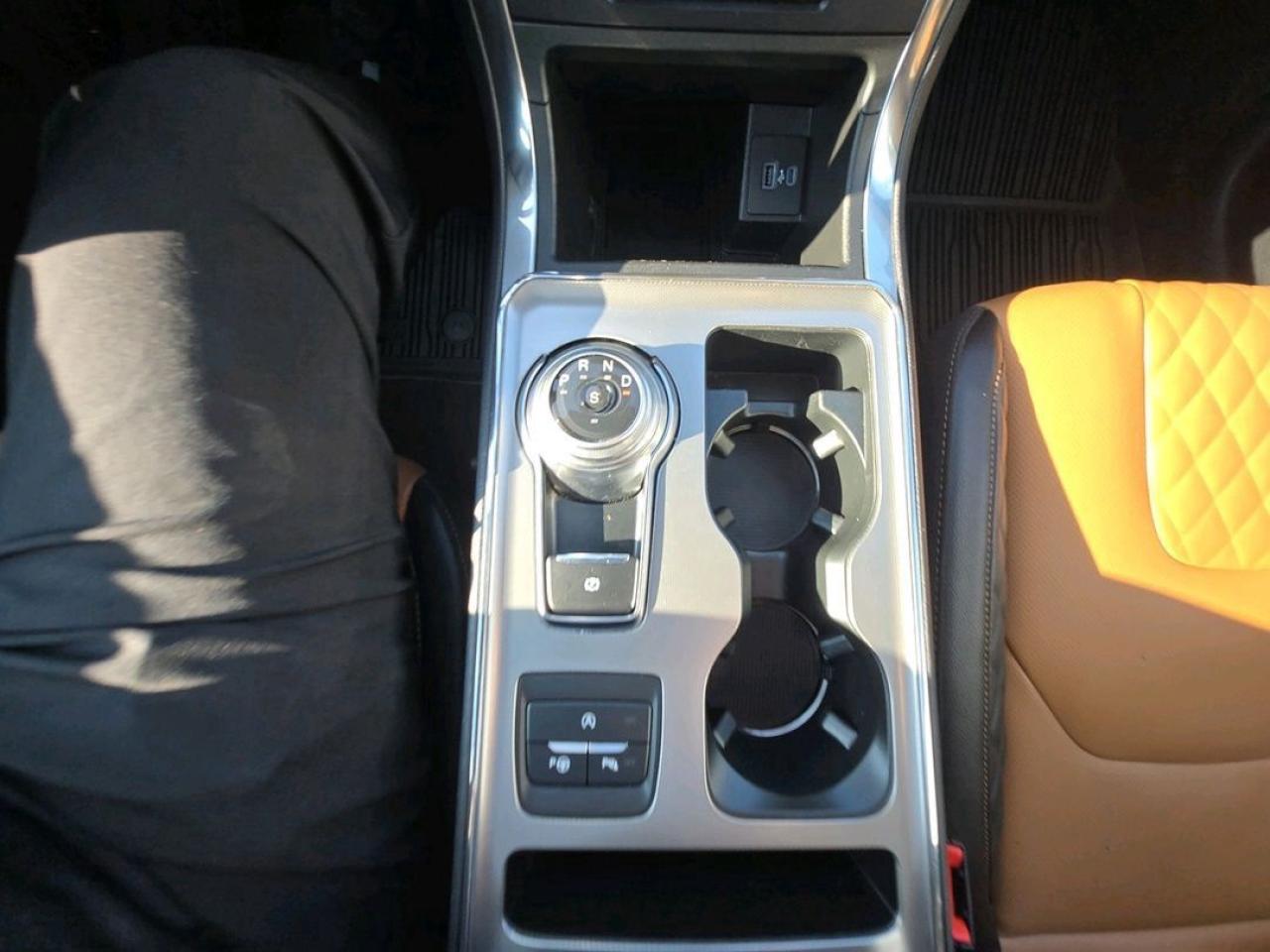 2024 Ford Edge TITANIUM, PREVIOUS DEMO! ELITE PACKAGE! 20" RIMS! Photo