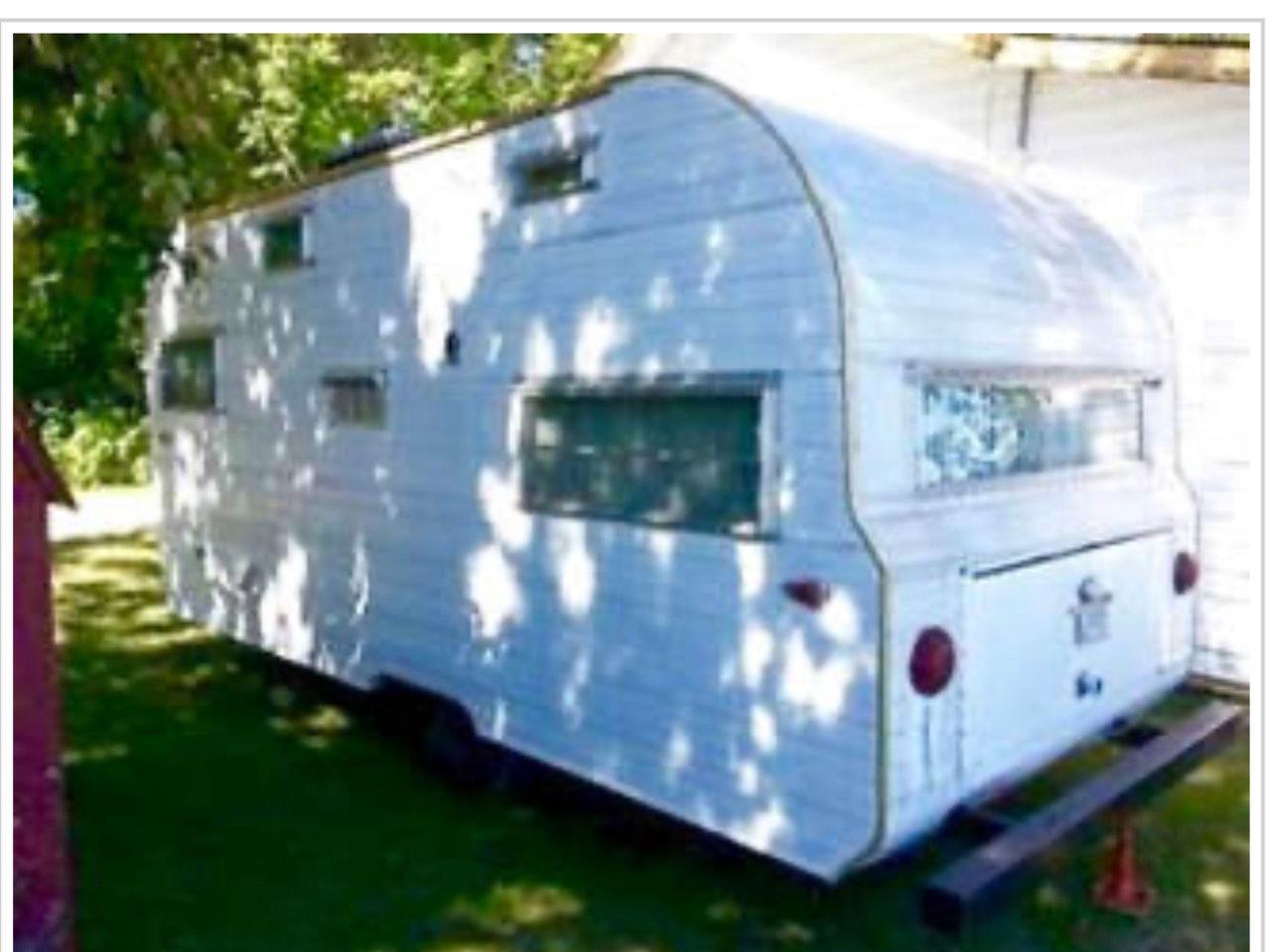 Used 1960 GLENDALE Golden Falcon Golden for sale in West Saint Paul, MB