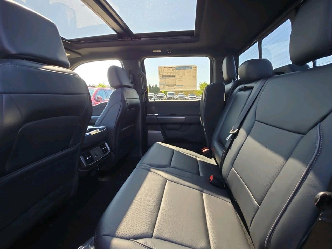 2025 Ford F-150 Lariat Photo5
