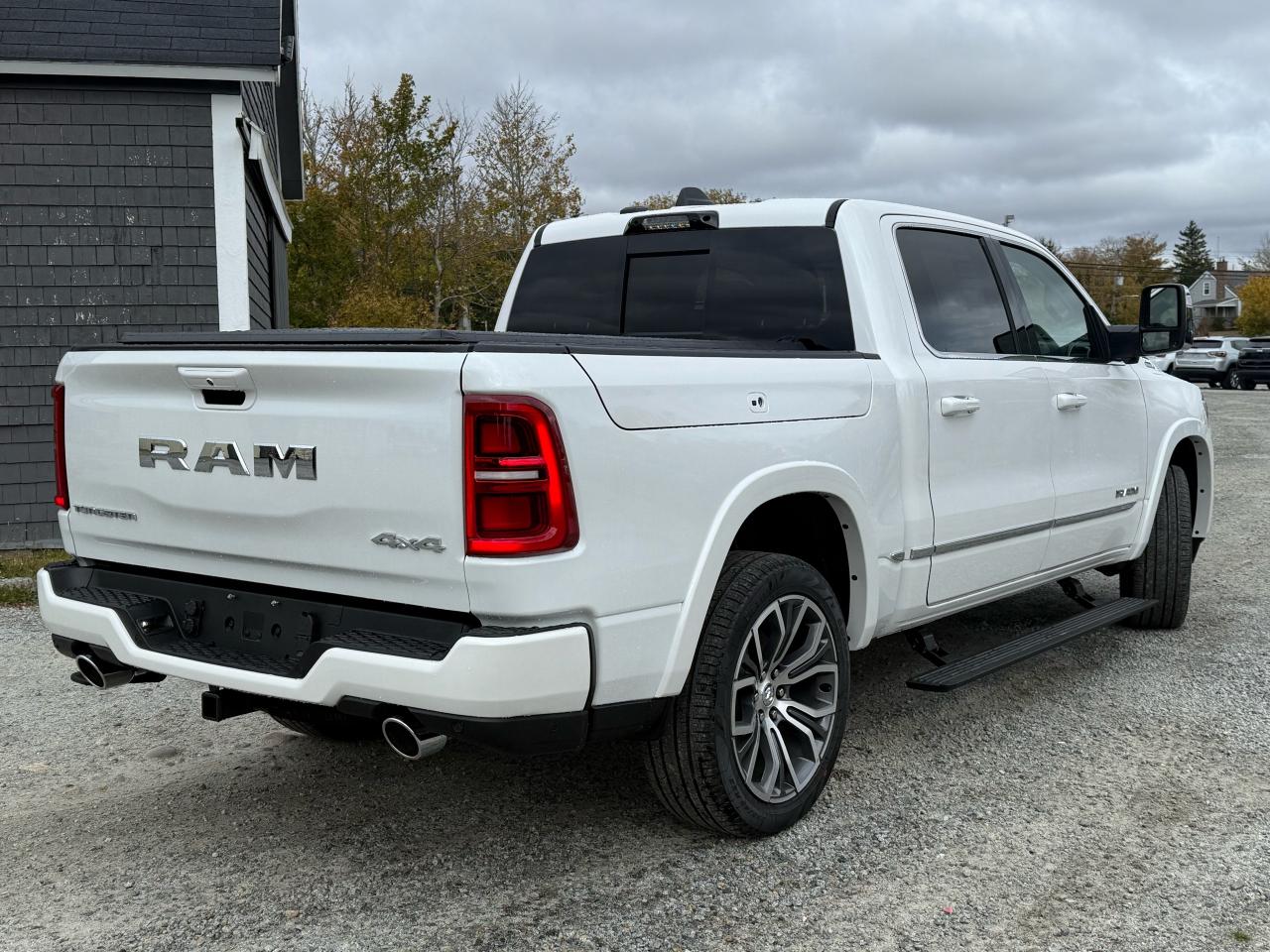 2026 RAM 1500 TUNGSTEN 4X4 CREW CAB 5'7" BOX Photo5