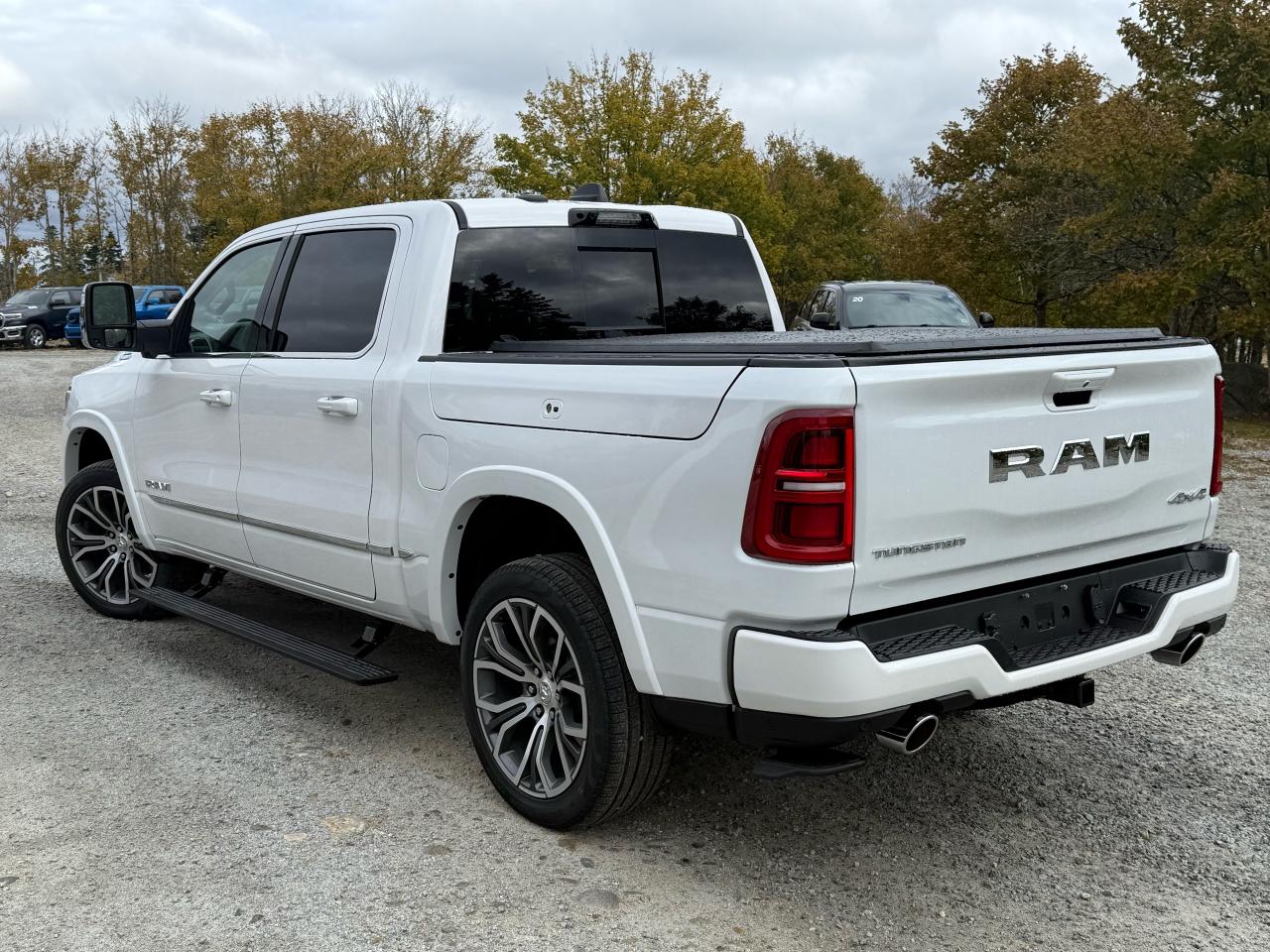 2026 RAM 1500 TUNGSTEN 4X4 CREW CAB 5'7" BOX Photo7